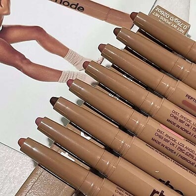 Rhode Lip Liner: Delineador Labial com Peptídeos - 0,75g
