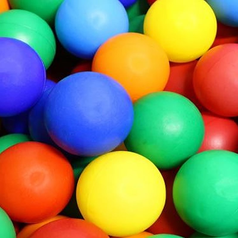 100 Bolinhas Coloridas para Piscina - Diversão Garantida!