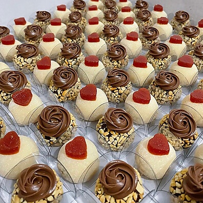 1000 Forminhas Acetato: Doces Finos Perfeitos!