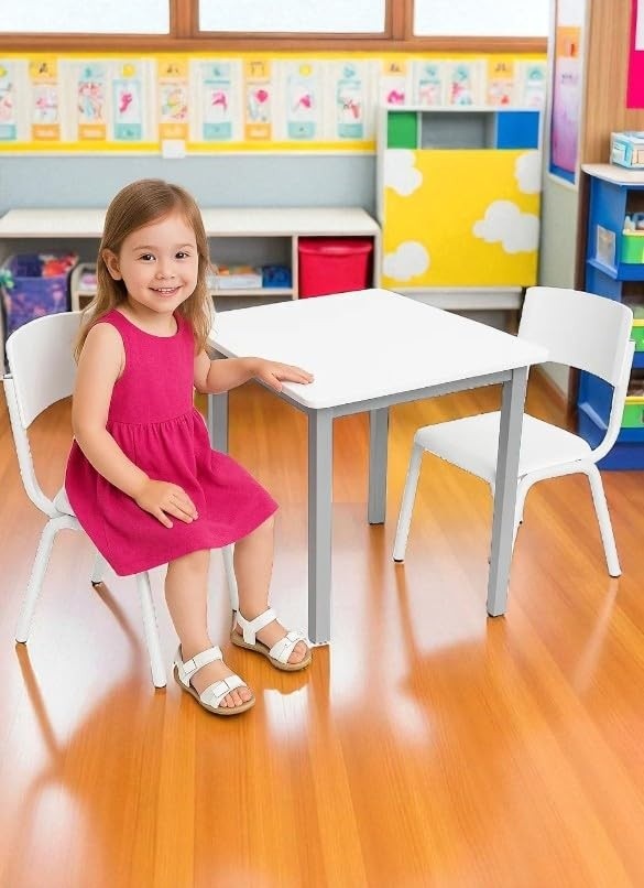 Conjunto Mesa e 2 Cadeiras Infantil Branco - Ideal para Estudos e Brinquedoteca