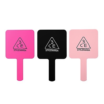 3CE Square Mini Hand Mirror: Espelho Portátil em 3 Cores Lindas