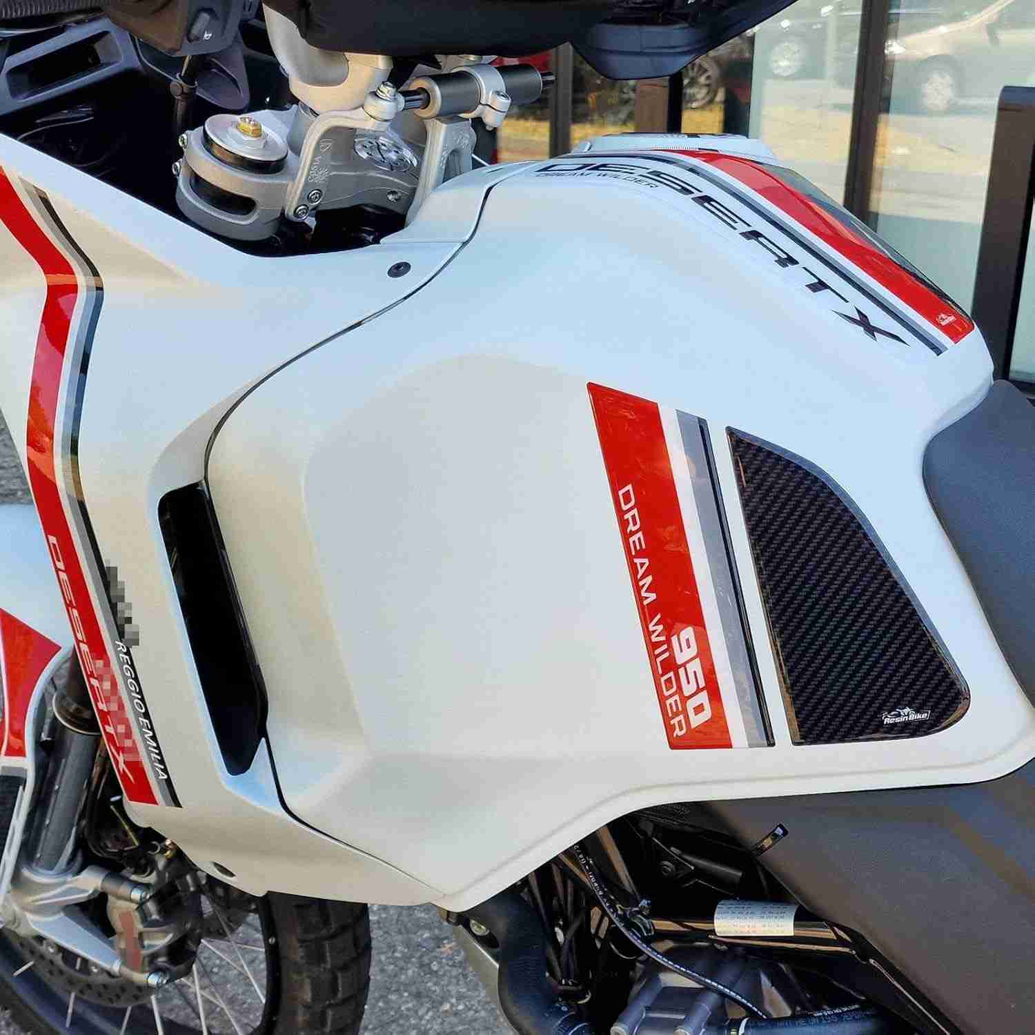 Adesivos 3D Resin Bike para Ducati DesertX 2022-2025: Proteção e Estilo Italiano