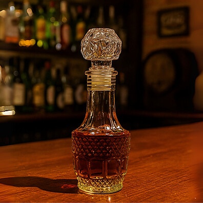 Kit Premium Whisky e Licores: Licoreira 100ml + 6 Shots 45ml