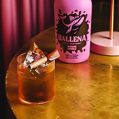 Licor Nac Ballena Choco Caramelo 750ml: Sabor Irresistível!