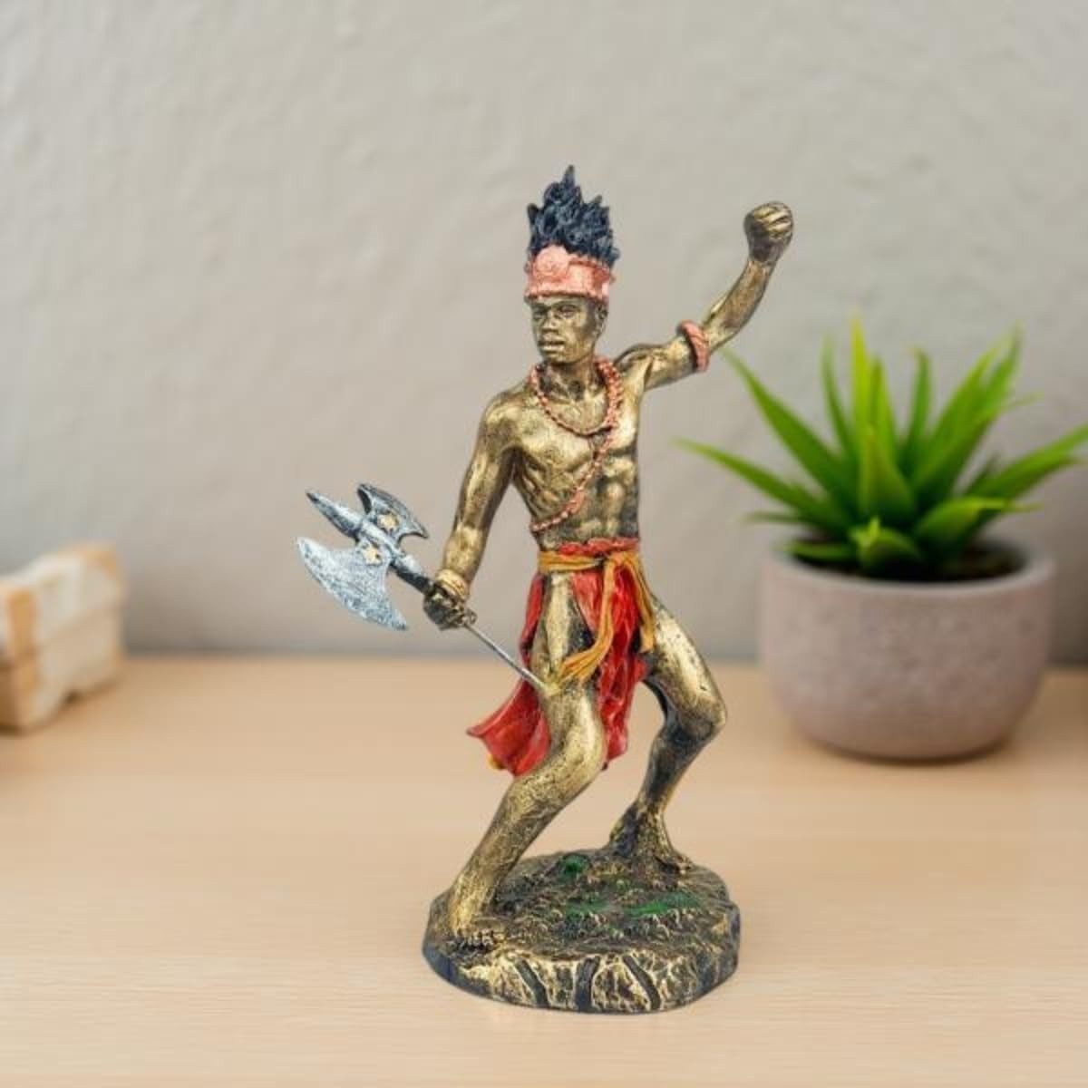 Estátua de Xangô Orixá - Imagem Sagrada em Resina 22cm para Altar e Decoração Espiritual