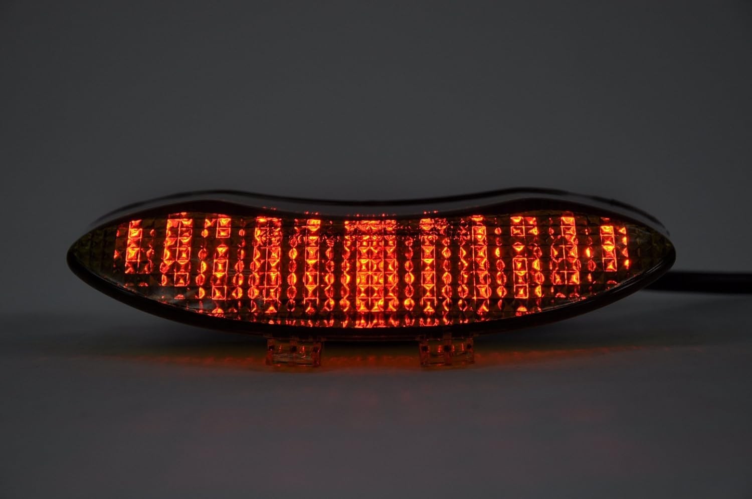 Luz Traseira LED Topzone para Triumph Daytona 675 e Speed Triple: Freio, Seta e Posição Integrados