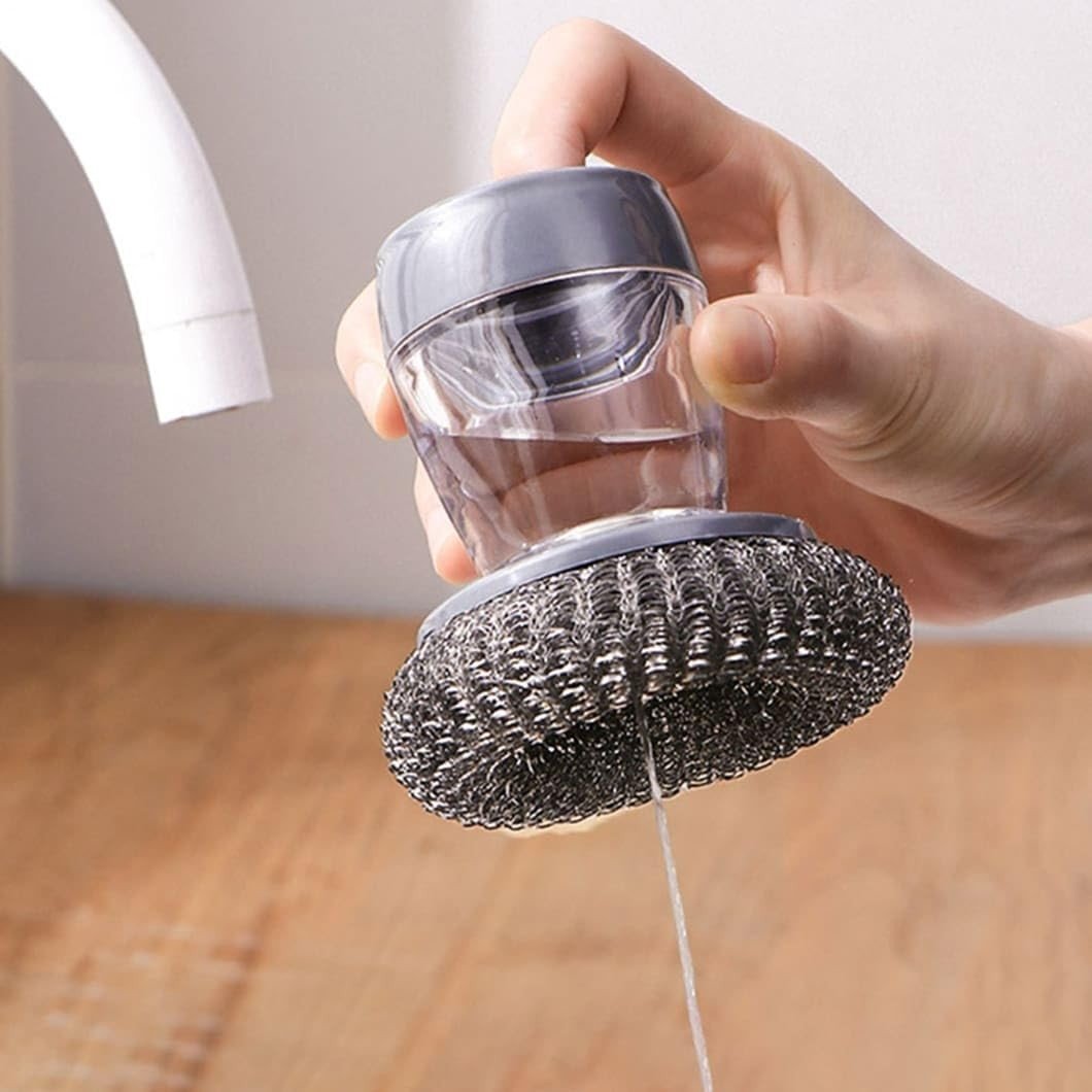 Escova de Aço com Dispensador de Detergente – Limpeza Prática e Eficiente para Cozinha