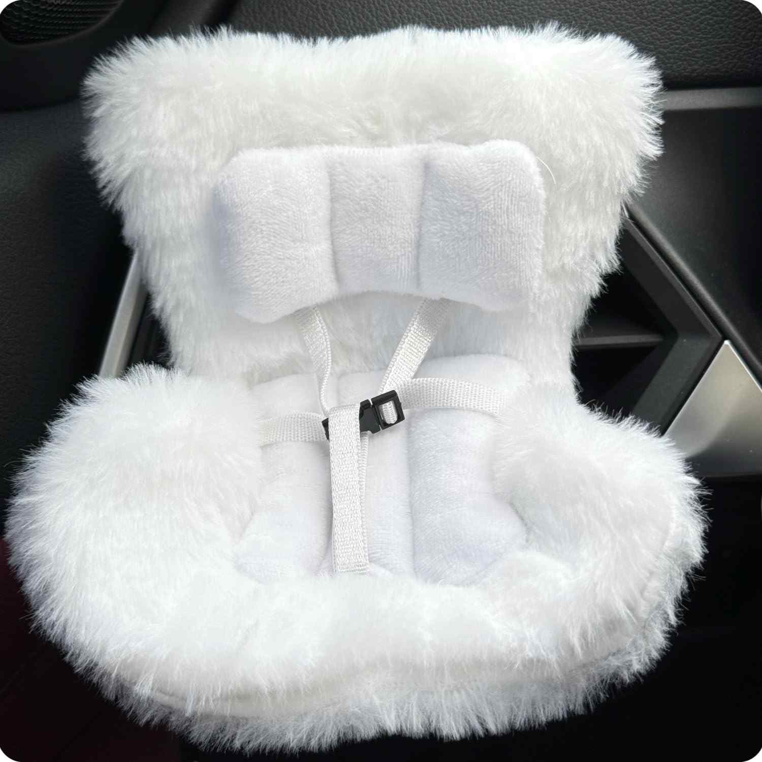 Assento de Carro Labubu: Almofada Pelúcia Macia e Decoração Charmosa