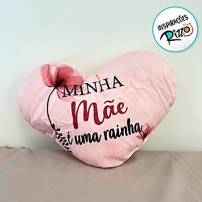 Almofada Coração Mãe Rainha: Presenteie com Amor!