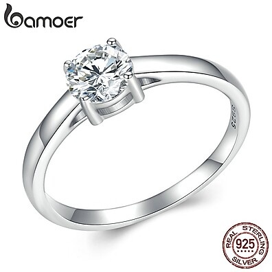 Anel Moissanita 0.6ct Prata 925 – Jóia de Luxo Simples