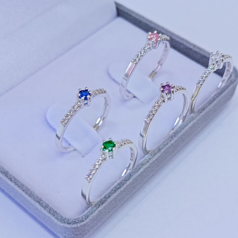 Anel Solitário Zircônia: Brilho e Elegância Prata 925