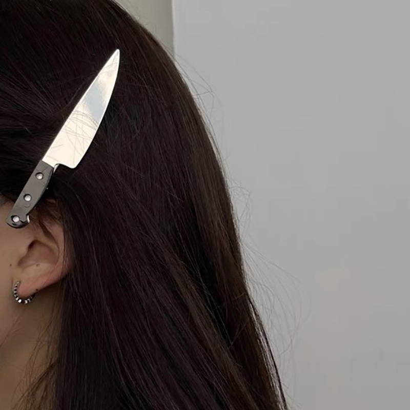 assustadora-diversao-halloween-faca-cabelo-de-grampo