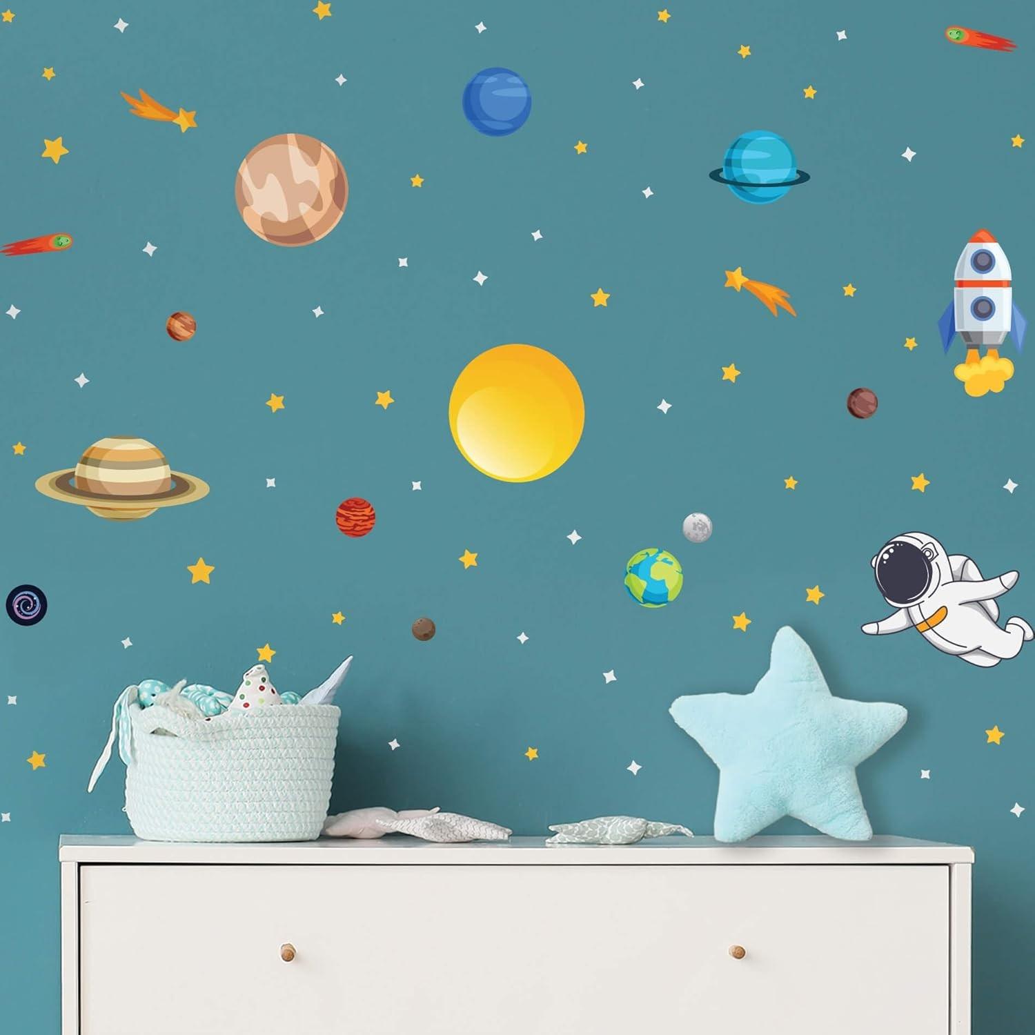 Adesivo de Parede Infantil Espaço e Astronauta - Decore o Quarto com Estilo e Segurança