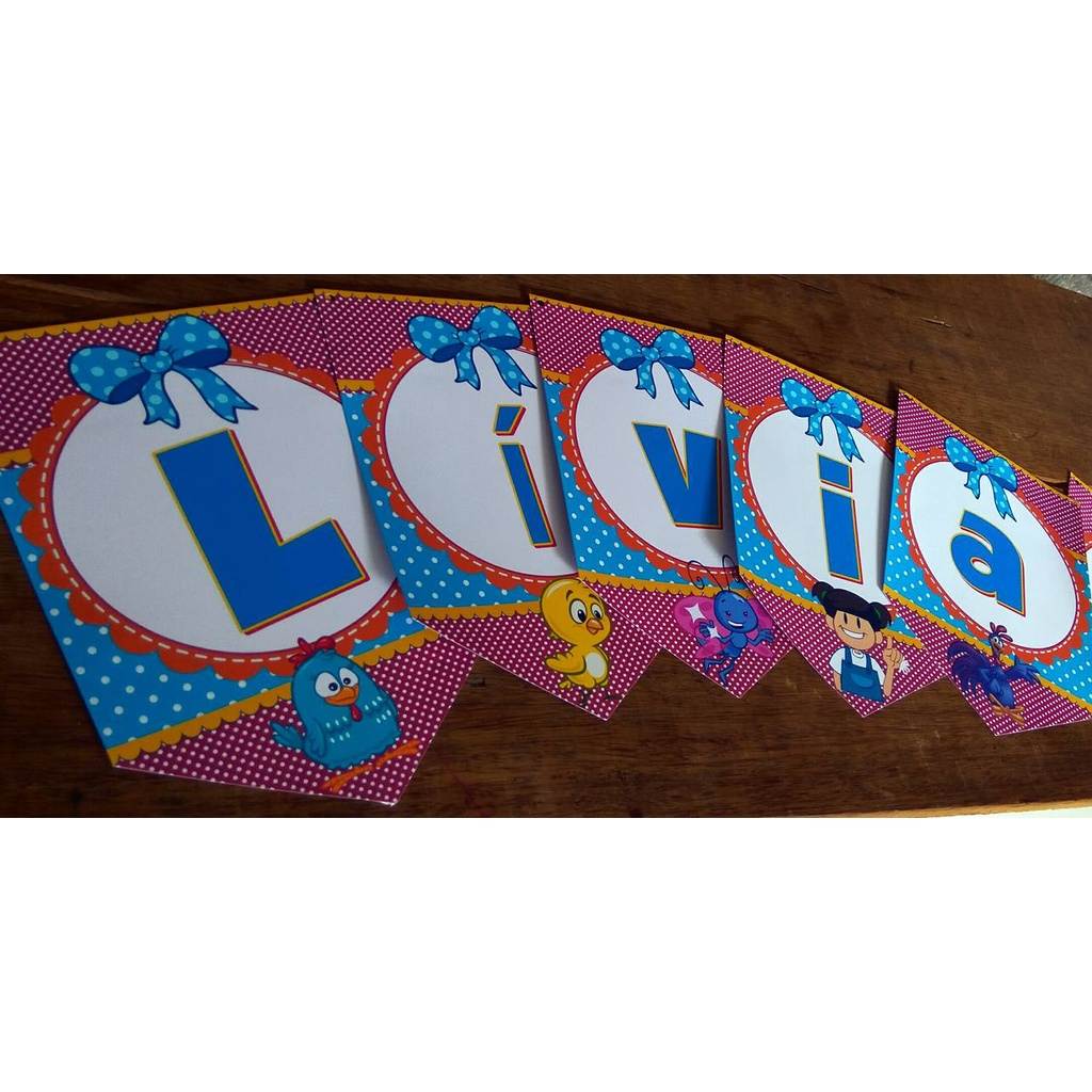 Bandeirinha Personalizada 21x29cm: Crie Seu Nome em Estilo!