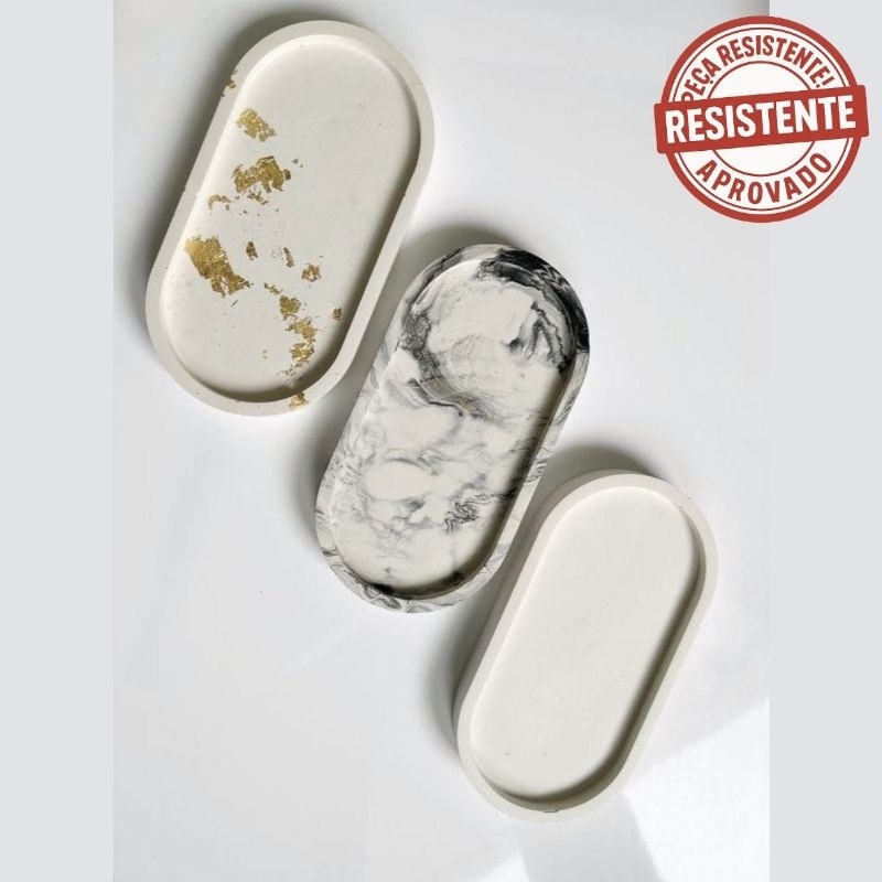 Bandeja de Gesso Dourada: Toque de Luxo Artesanal