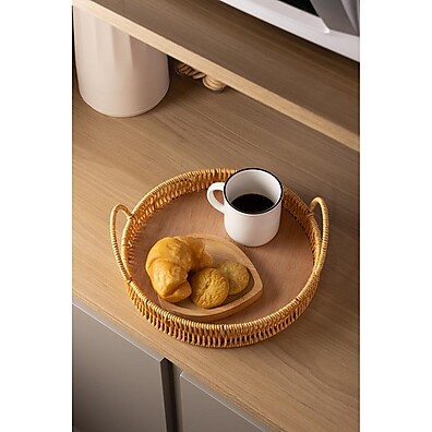 Bandeja Rattan Lyor: Organize com Estilo!