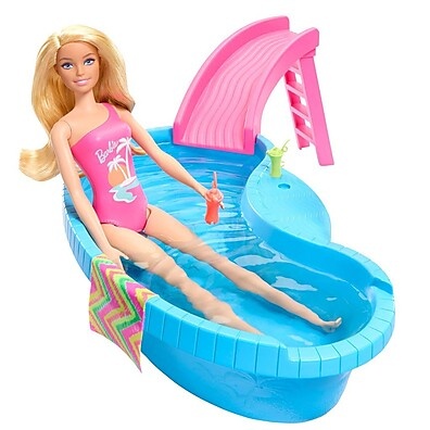 Barbie Piscina e Boneca: Diversão Refrescante!