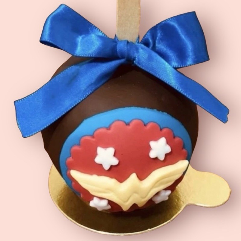 Base para Doces Ouro 8cm: Elegância em Cada Detalhe!