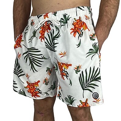 bermuda-shorts-surftrip-floral-branco-estilo-e-conforto