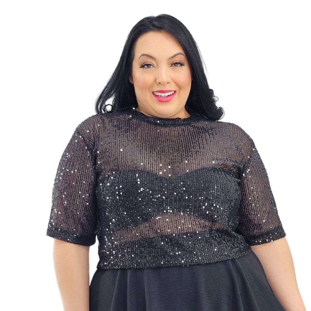 Blusa Paetê Plus Size 52: Brilhe com Estilo!