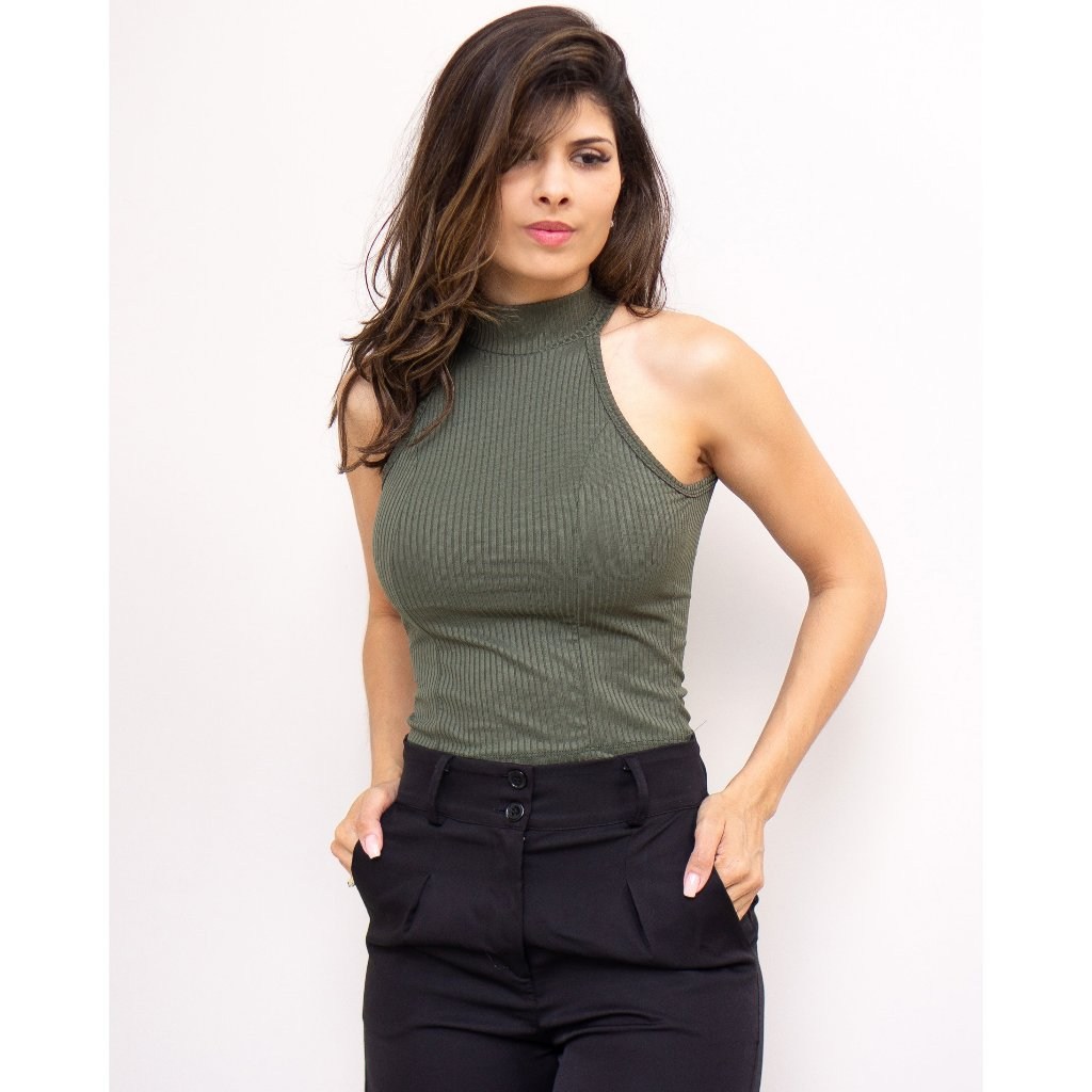Blusa Regata Cava Americana: O Essencial do Estilo
