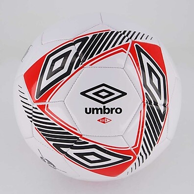 Bola de Futebol Umbro Ultra Campo: Domine o Jogo!