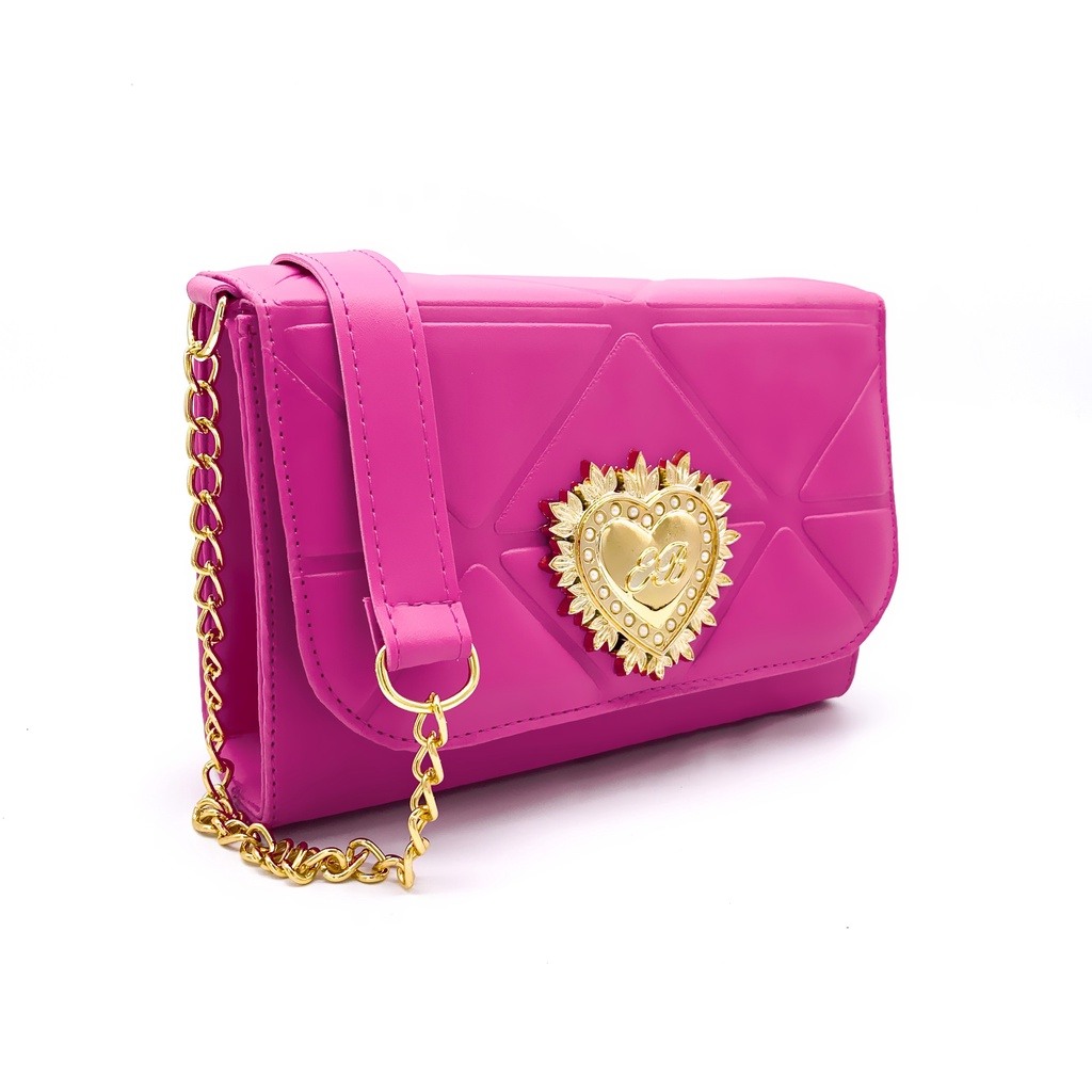 Bolsa Coração Tiracolo: Estilo e Praticidade