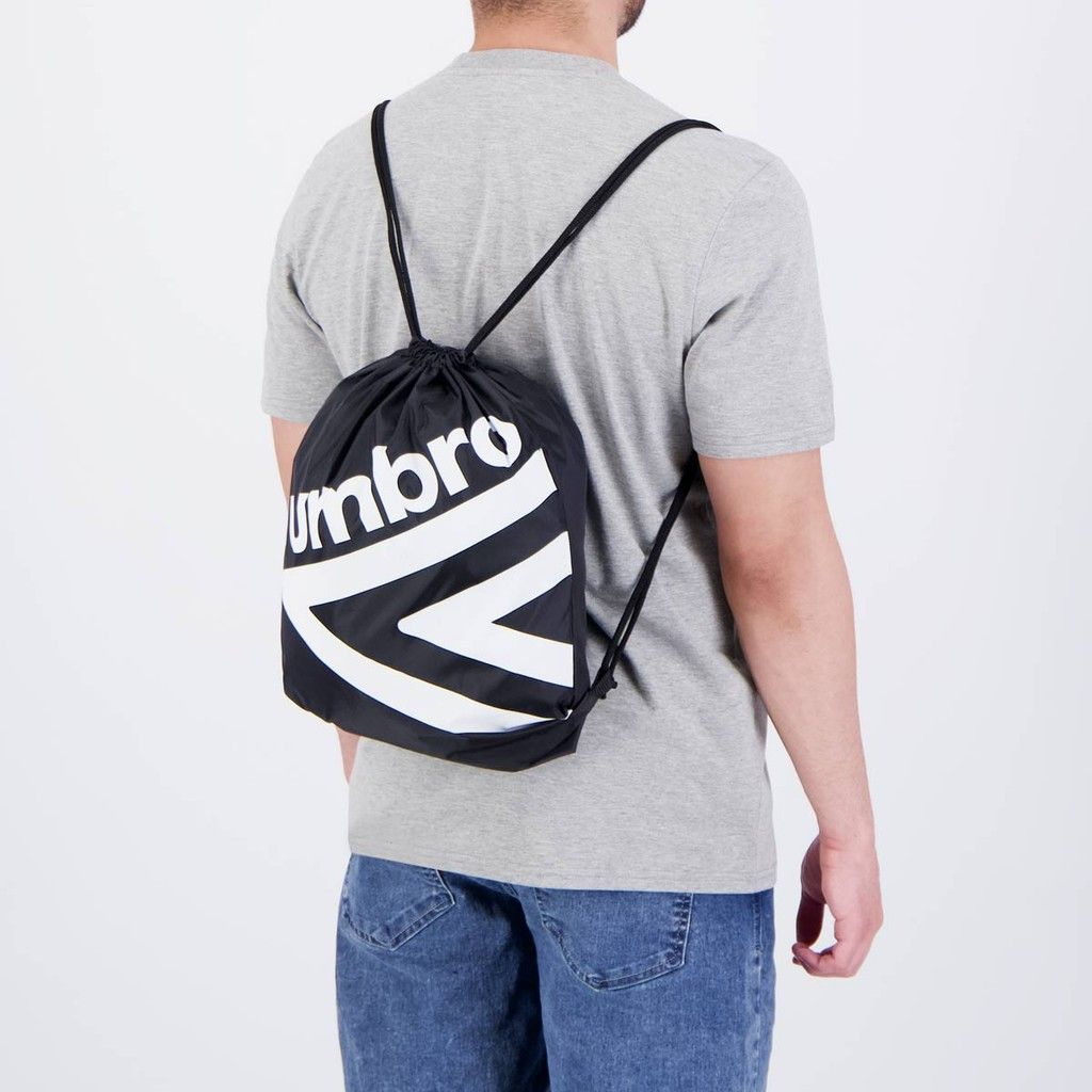 bolsa-de-ginastica-umbro-half-diamond-leve-resistente-e-estilosa