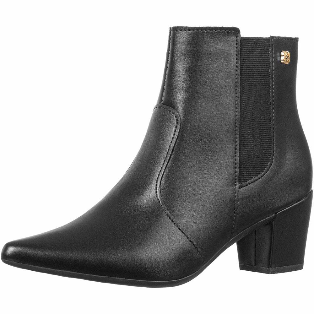 Bota Feminina Bico Fino: Elegância e Conforto