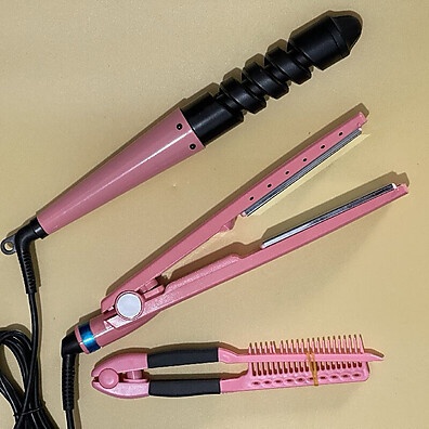 brilhosos-e-lisos-cabelos-titanio-chapinha-kit