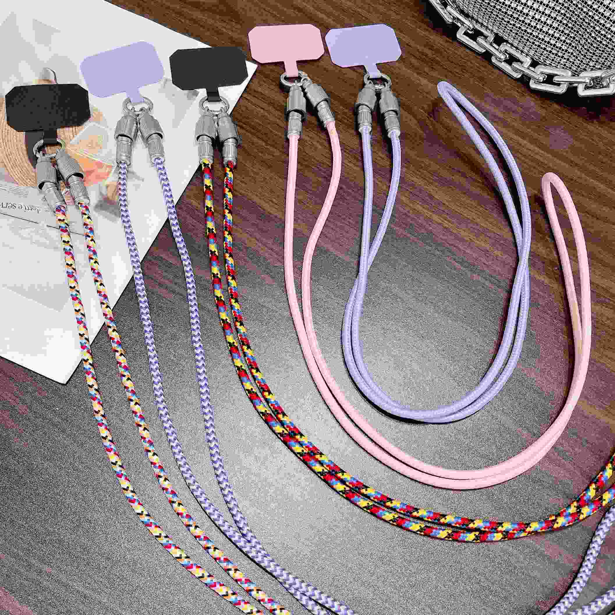 Cabo Lanyard 2 em 1: Carregue e Segure!