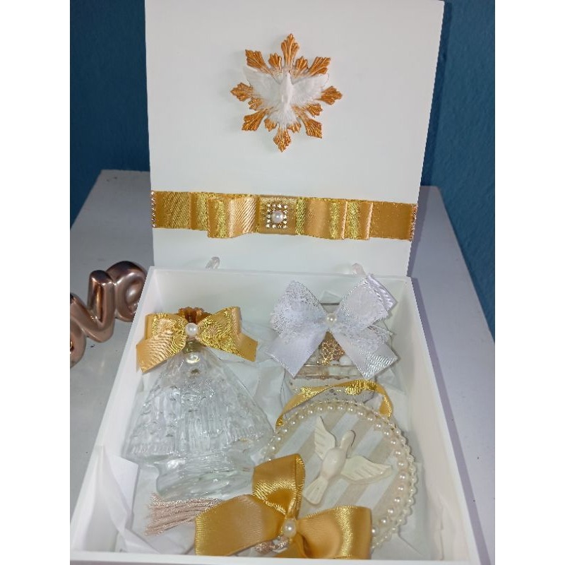caixa-personalizada-para-batizado-terco-nossa-senhora-e-mandala-religiosa