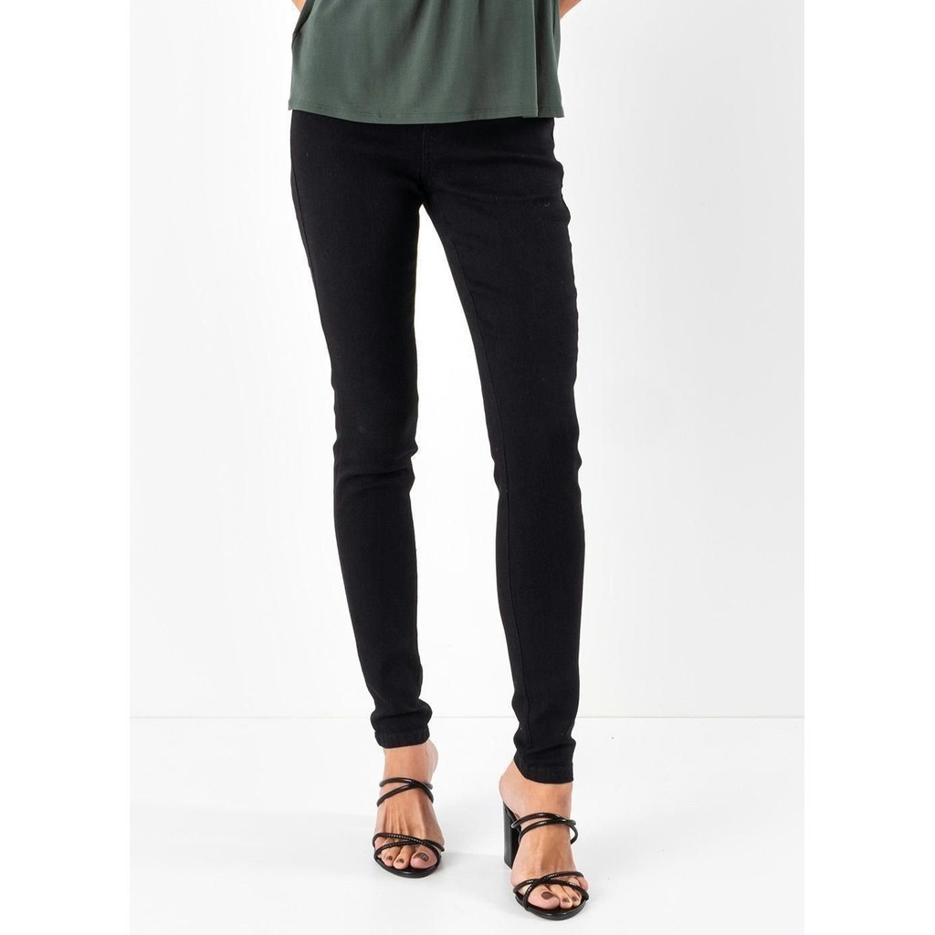 Calça Jeans Skinny Preta: Seu Look Perfeito!