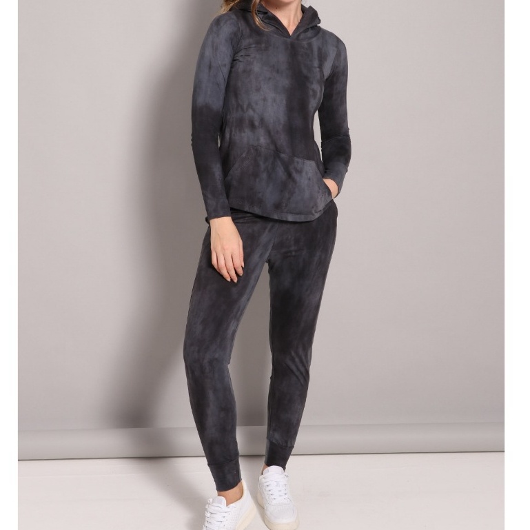 Calça Jogger Feminina Tie Dye: Conforto e Estilo