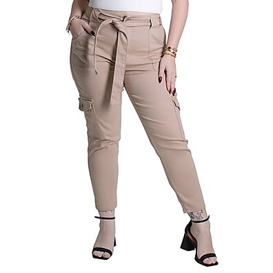 Calça Sarja Plus Size Mom: Conforto e Estilo!