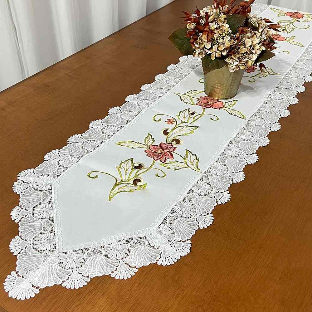Caminho de Mesa Trilho Bordado Floral com Guippir 1.50m