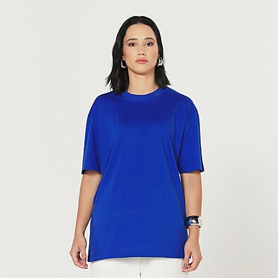 Camisa Oversized Azul Royal: Conforto e Estilo!