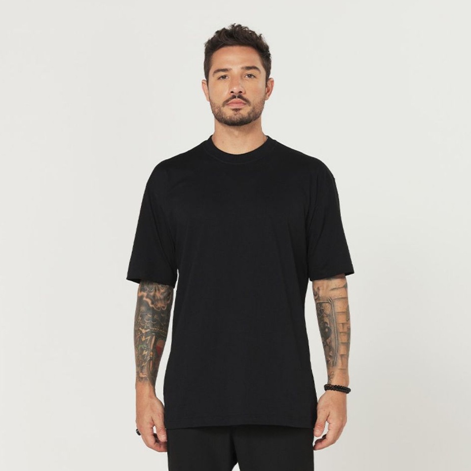 Camisa Oversized Preta: Conforto e Estilo!