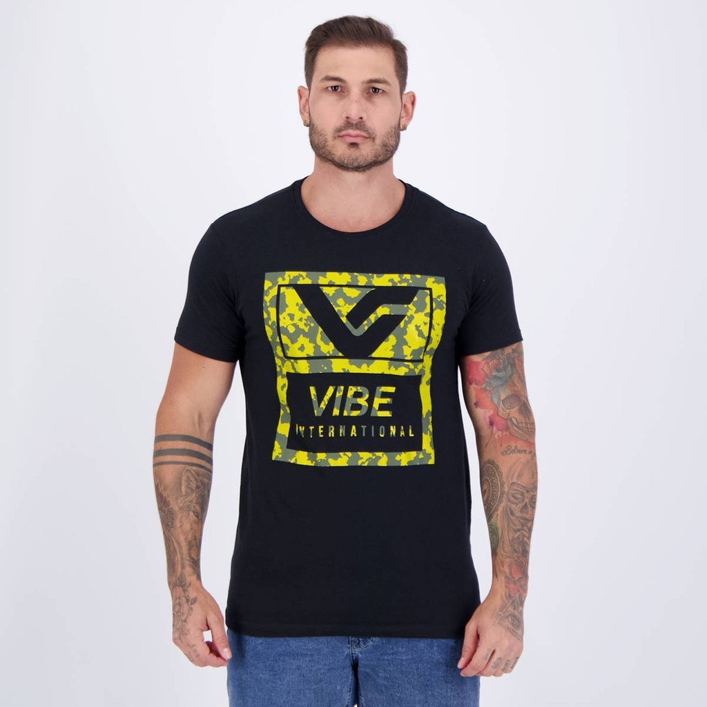 Camiseta Vibe: Estilo Casual em Preto e Amarelo