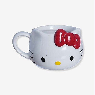 Caneca Hello Kitty 3D: Hidrate-se com Estilo!