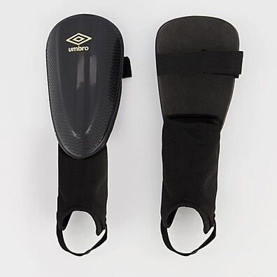 Caneleira Umbro Protection CT Preta – Proteção e Estilo
