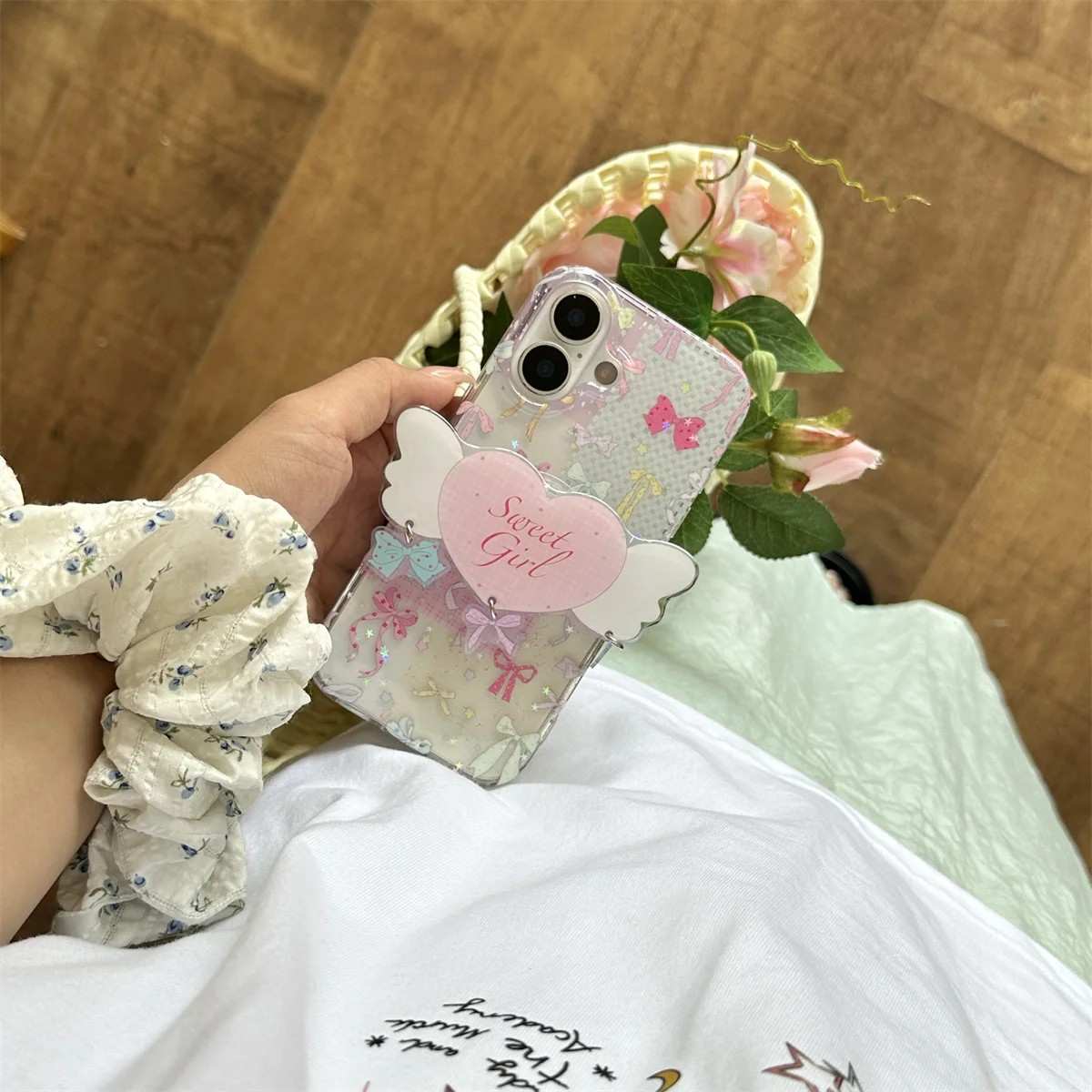 Capa Hello Kitty iPhone: Estilo e Proteção!