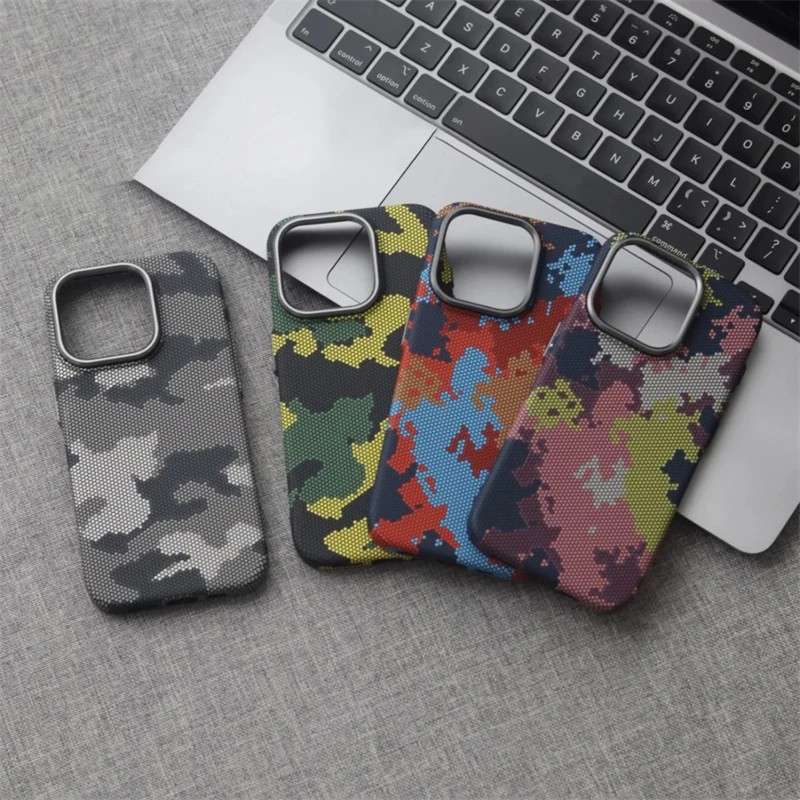 Capa iPhone Camuflada 3D MagSafe – Proteção e Estilo