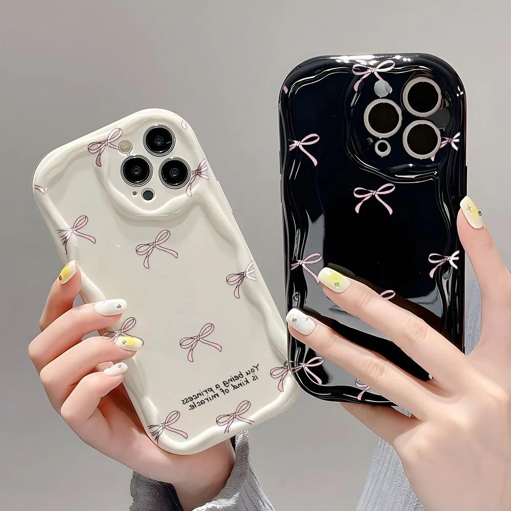 Capa iPhone com Laço Rosa: Estilo e Proteção!