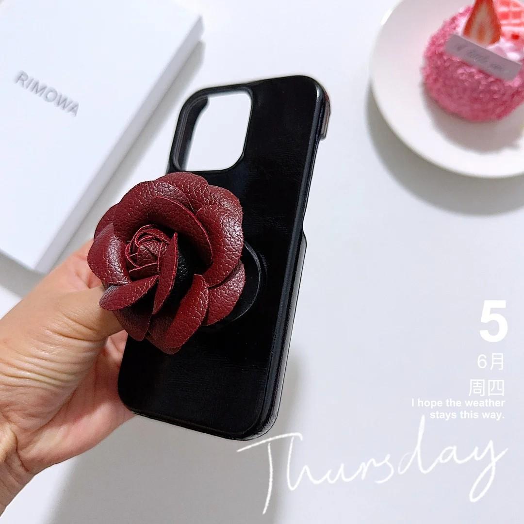 Capa iPhone com Suporte: Elegância e Proteção