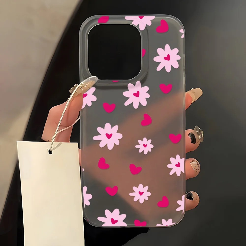Capa iPhone: Coração Transparente e Proteção!