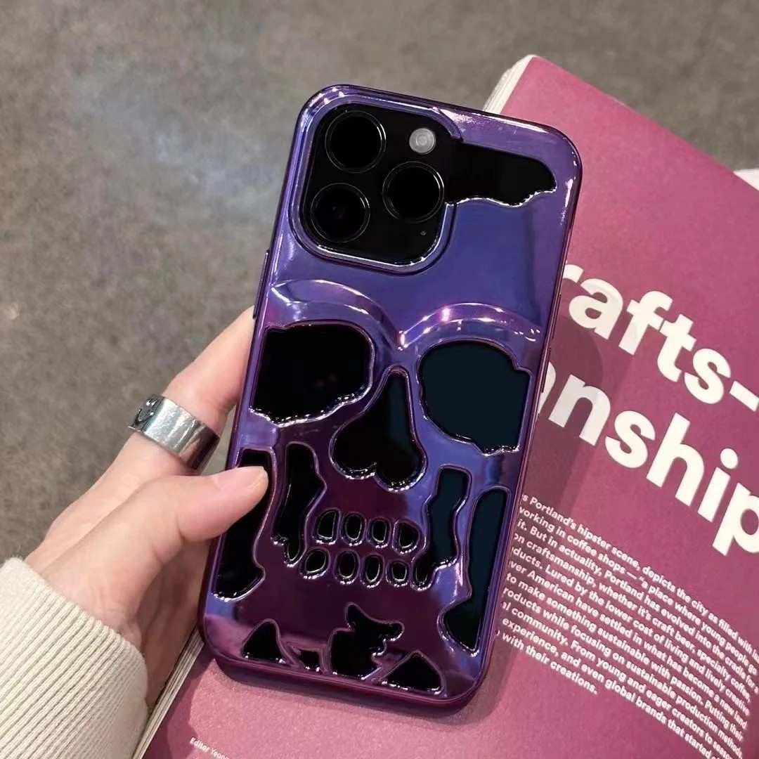 Capa iPhone Esqueleto Vazado: Estilo e Proteção!