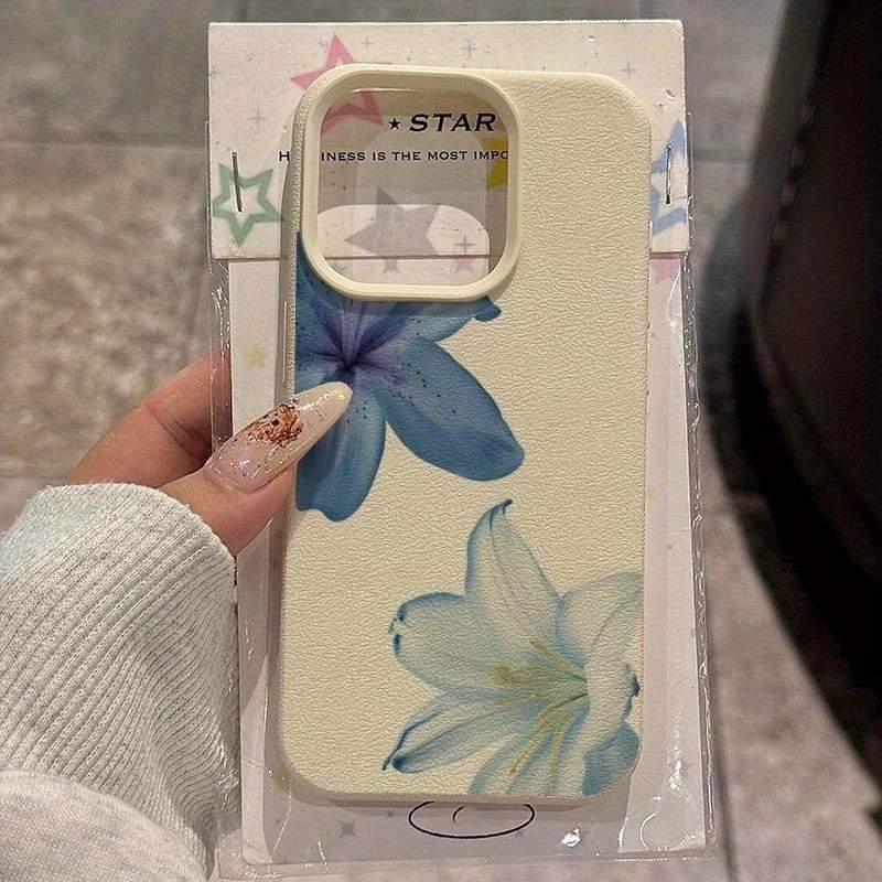 Capa iPhone Flores Azuis: Elegância e Proteção