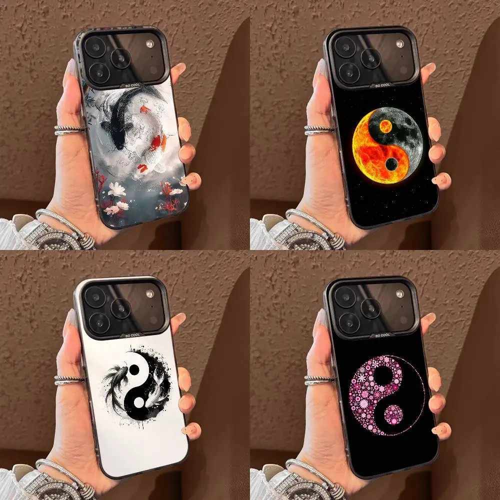 Capa iPhone Koi Yin Yang: Beleza e Proteção!