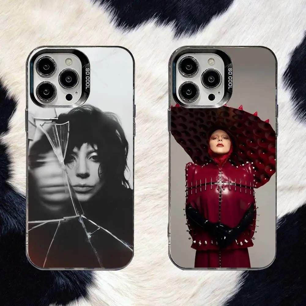 Capa iPhone LADY GAGA: Estilo e Proteção!